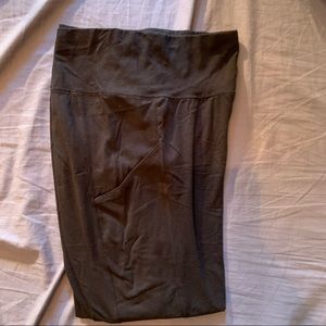 Hue leggings with stash pockets